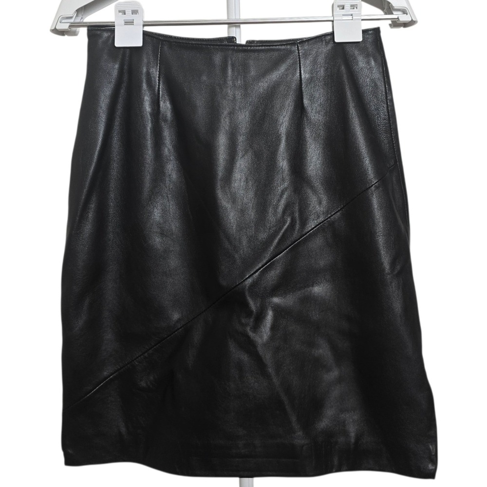 Pelle Studio Wilsons 100% Leather Skirt‎ Size 4 Black Knee Length Zip Back Sides